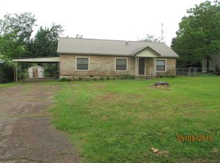 217 NE D St, Antlers, OK 74523
