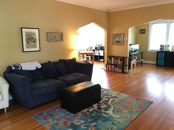 Living room, from entry