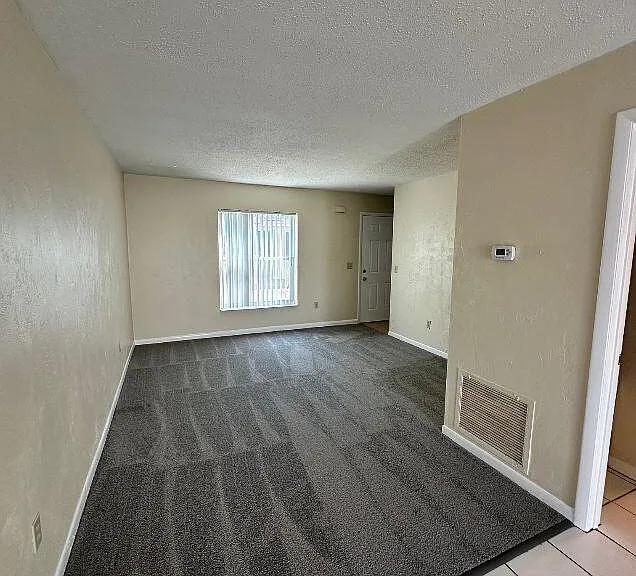 56 Masters Dr #D — Photo 2