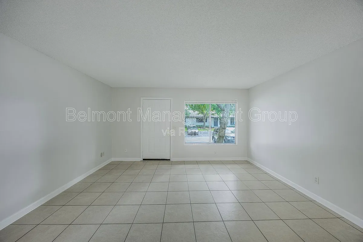 Building Photo - 605 Northlake Blvd #31