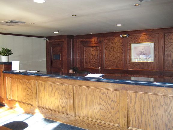 Front Desk /24/7
