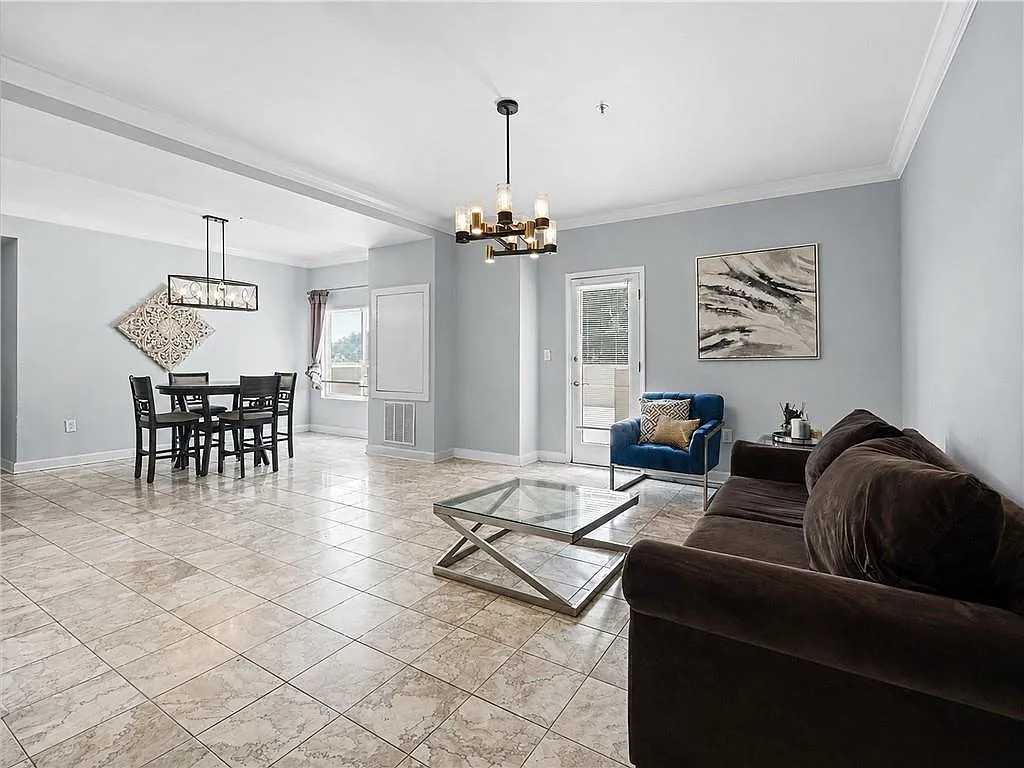2 bed, 2.0 bath, 1476 sqft, $2,500 — Photo 3