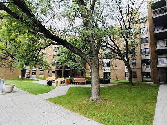 5th image of 830 Magenta St APT 6F