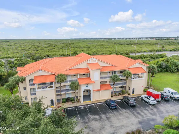 466 Bouchelle Dr APT 303, New Smyrna Beach, FL 32169