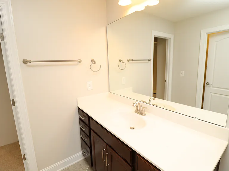 410 Boscawen Ln — Photo 26