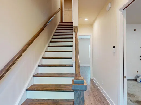 1057 McAlway Rd, Charlotte, NC 28211