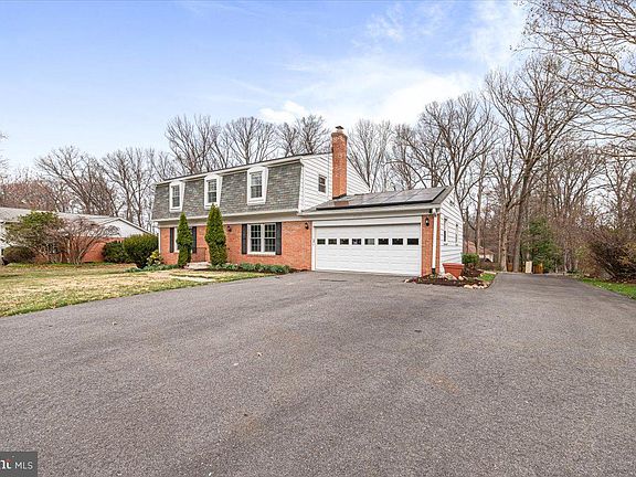3rd image of 7121 Panorama Dr
