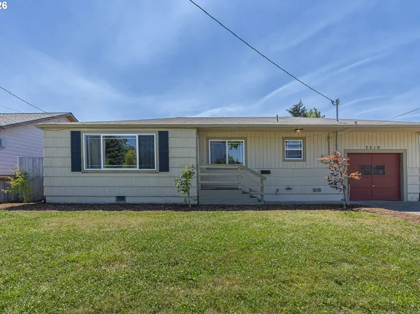 2019 E St, Springfield, OR 97477