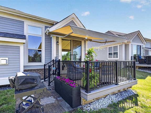 3rd image of 3716 Chatham Pl