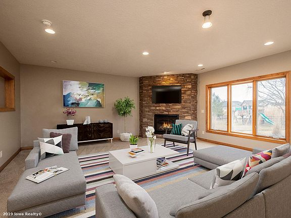 4th image of 9332 Wickham Dr