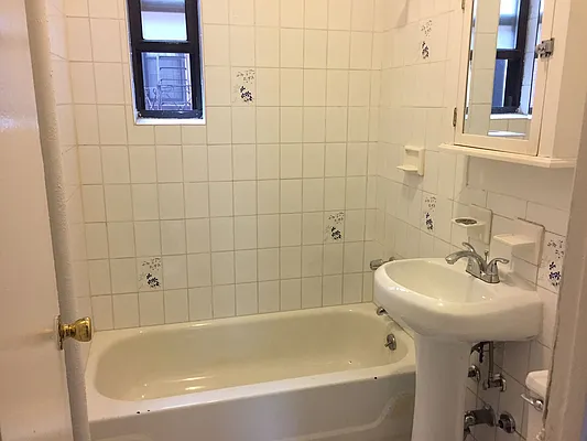 Rented by Michael Palmieri, LREB | media 20