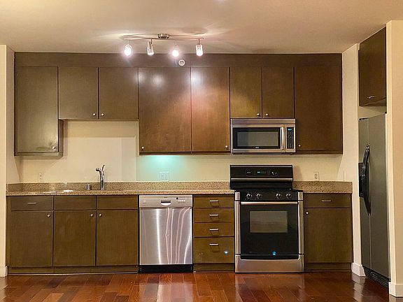 4th image of 199 New Montgomery St Unit 502