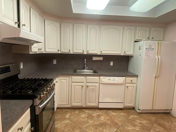 3rd image of 8778 25th Ave #1F