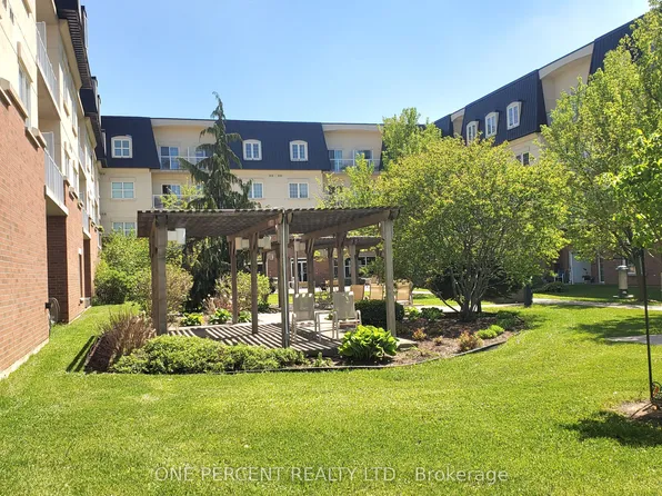 200 McCarthy Rd #164, Stratford, ON N5A 0B6