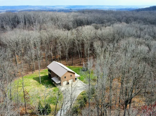 627 Oak Shadow Dr, New Johnsonville, TN 37134