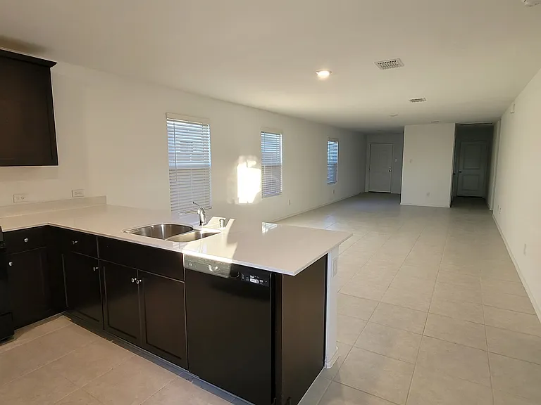 7513 Bluebell Ln — Photo 21