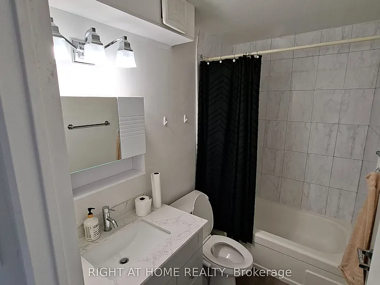 10 Sunny Glenway #511 — Photo 25
