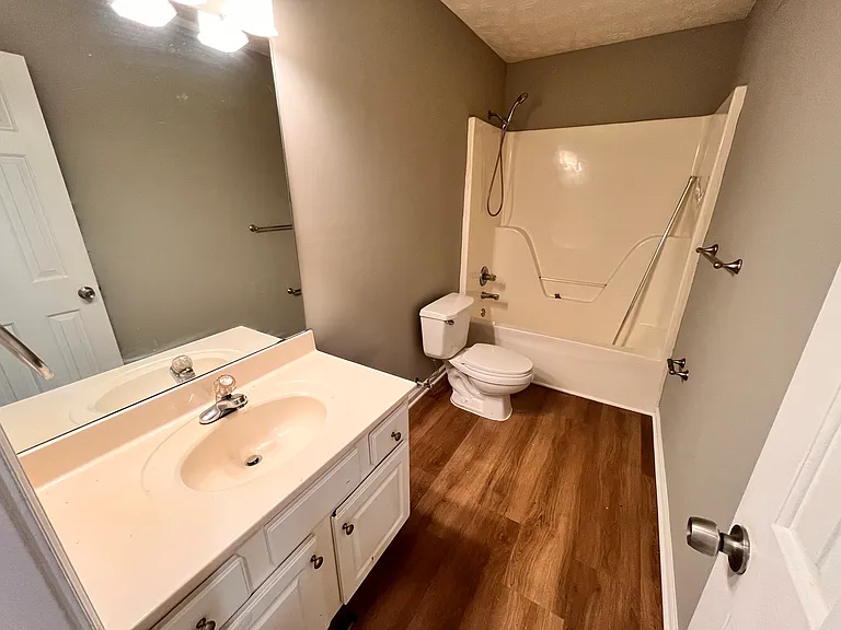 2295 Carlysle Cove Dr — Photo 29