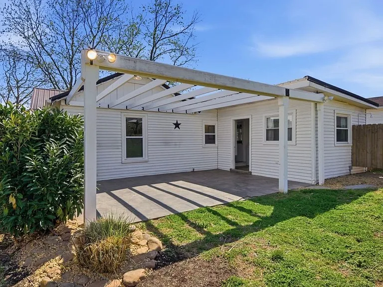 1164 Brookwood Ave — Photo 11