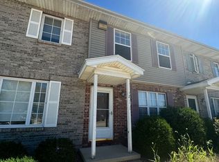 6 Andy Ct APT 2, Bloomington, IL