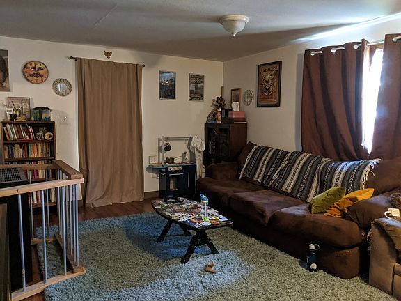3rd image of 2604 E Pacific Ave