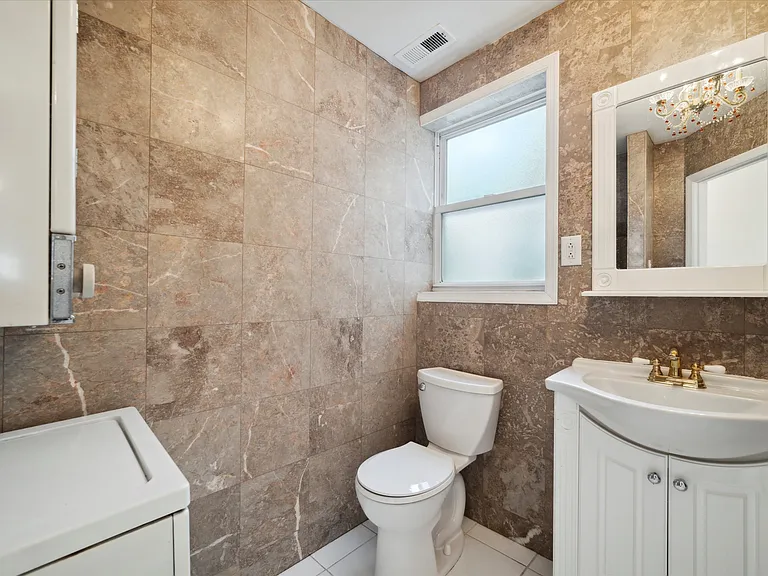 912 Snyder Ave #2 — Photo 11