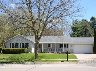 513 N High Point Rd, Madison, WI 53717