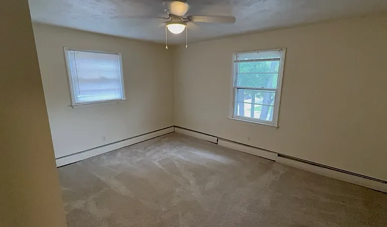 424 Harding Ave #C — Photo 6
