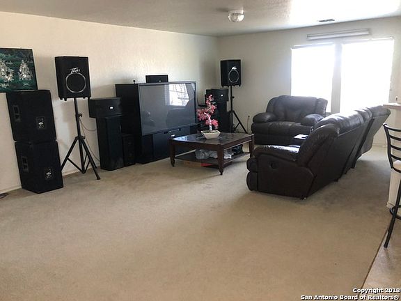 3rd image of 6135 Plumbago Pl