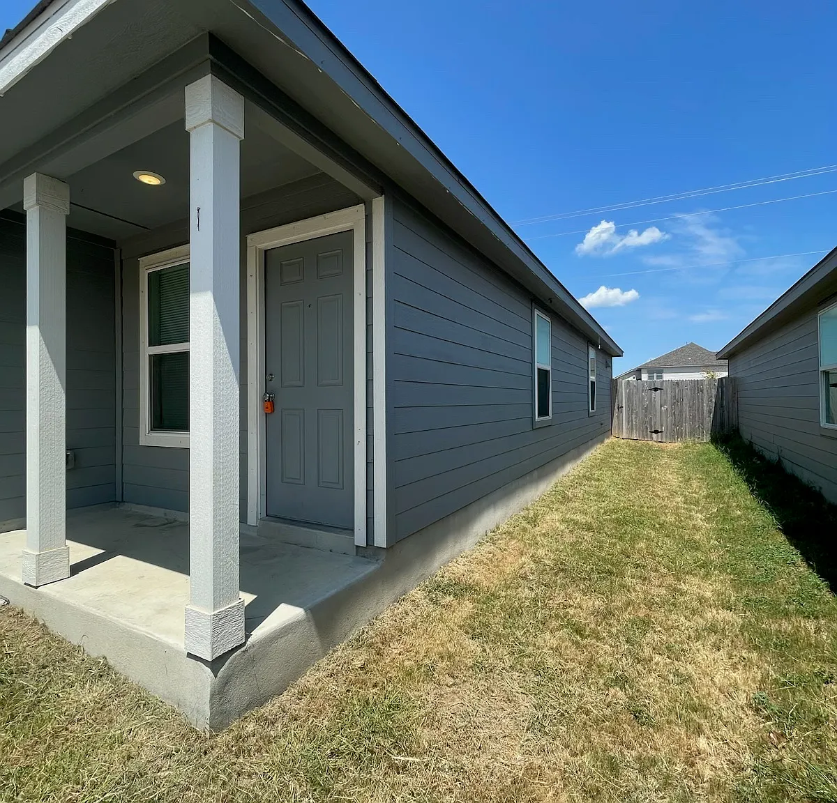 3 bed, 1266 sqft, $1,650 — Photo 2