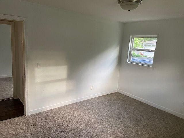 2nd image of 910-912 Harrison Ave