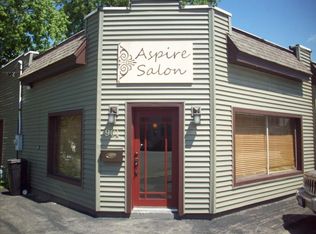 901 Rhomberg Ave, Dubuque, IA 52001