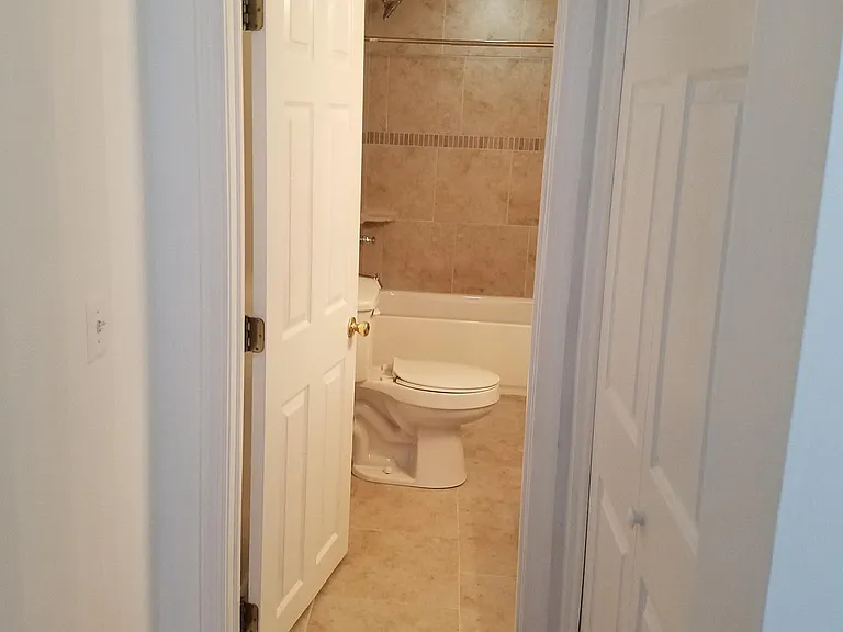 1454 William St — Photo 8