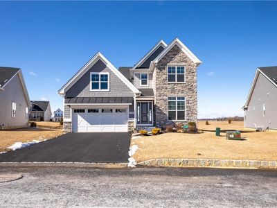 6989 Pine Ln E, Bath, PA, 18014