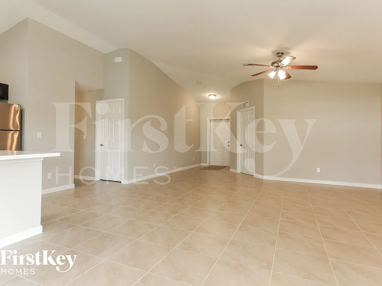 4 bed, 2.0 bath, 1833 sqft, $2,275 — Photo 3
