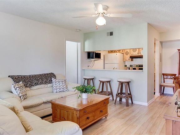 3rd image of 4321 27th Ct SW APT 202