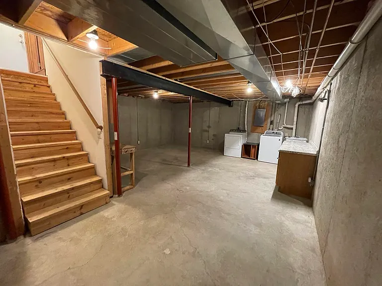 107 John St #1 — Photo 6