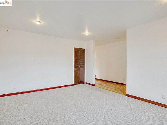 4th image of 514 Falcon Way