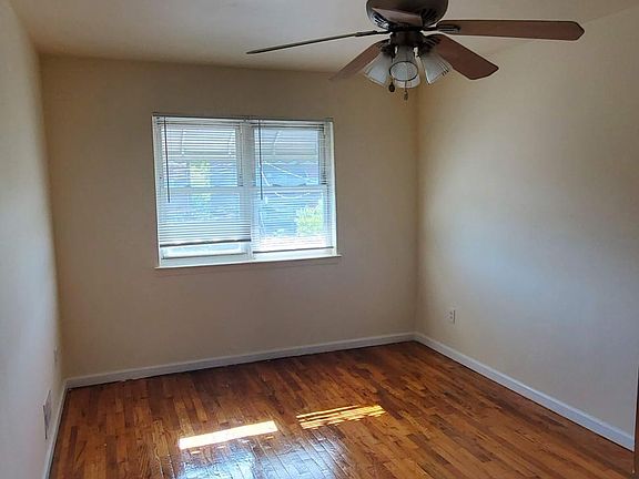 5th image of 400 Olmstead Ave #2