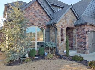922 S Magnolia Pl, Broken Arrow, OK 74012