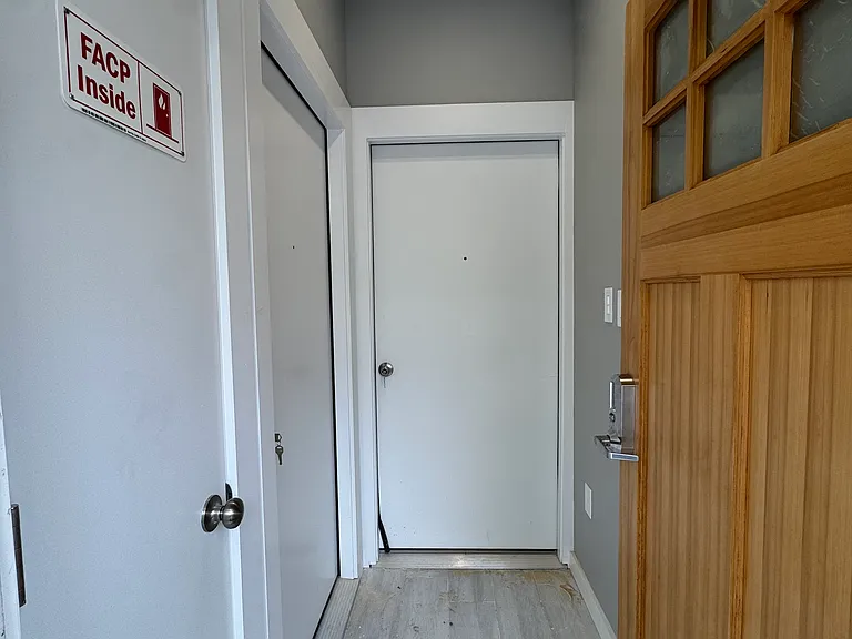 55 Lander St #2B — Photo 4