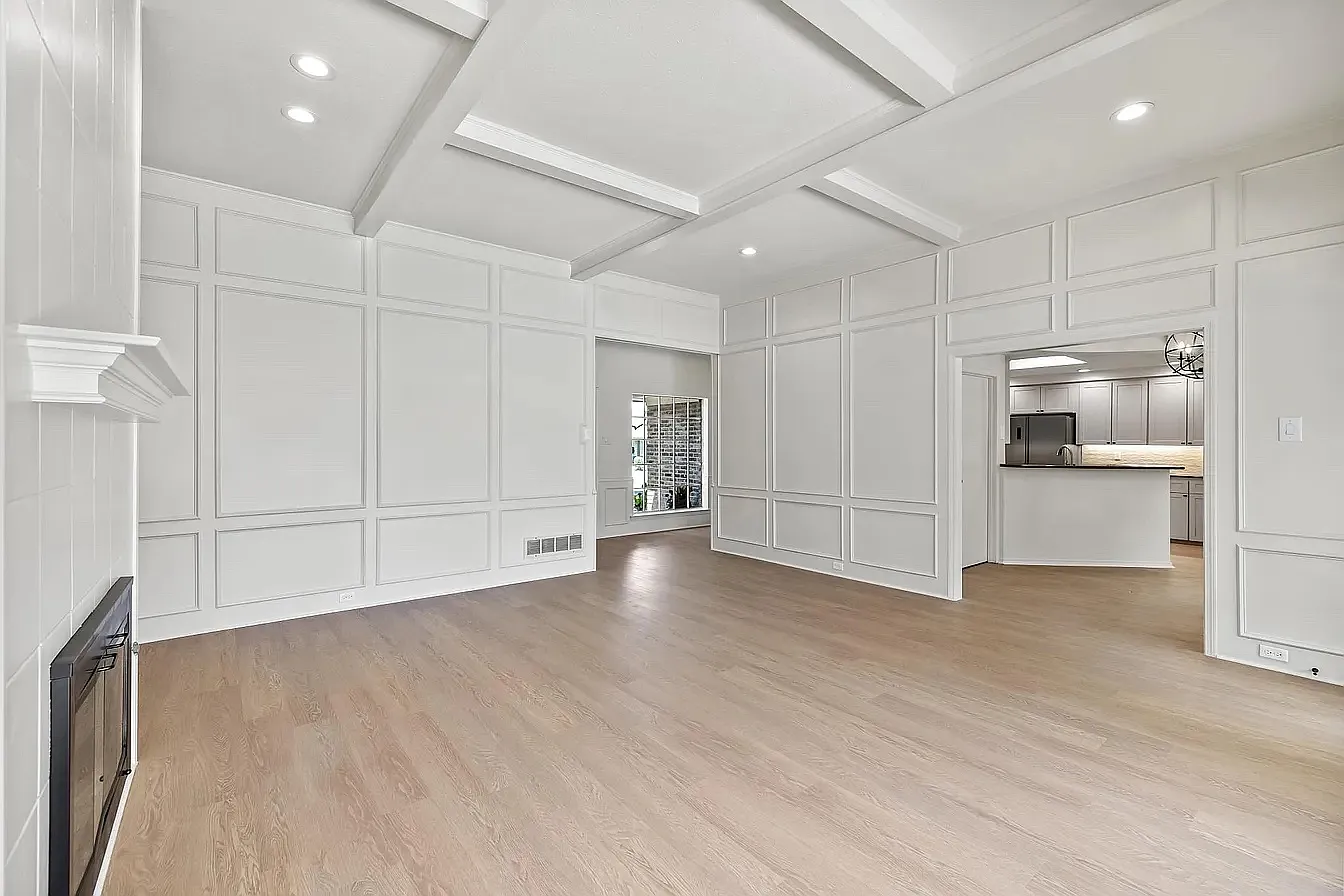 16938 Old Pond Dr — Photo 4