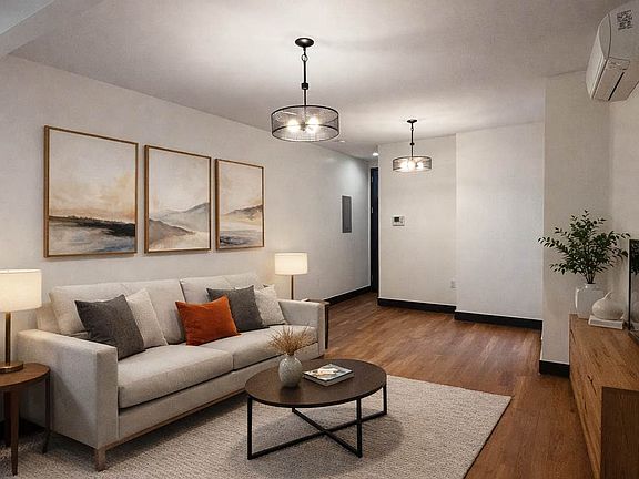 2nd image of 996 Willoughby Ave APT 3