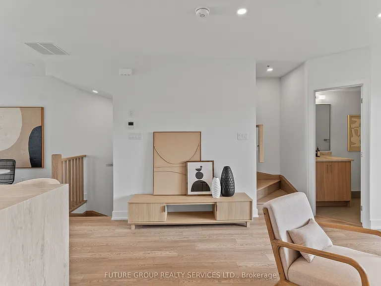 15 Acorn Ave #3 — Photo 15