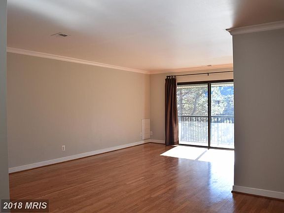 2nd image of 302 Hilltop Ln #302J