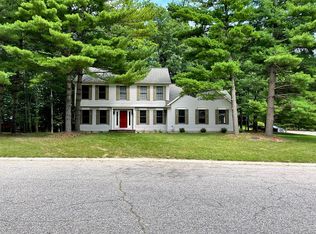4044 Leeward Dr, Okemos, MI 48864