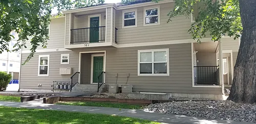 321 W Myrtle St Photo 1
