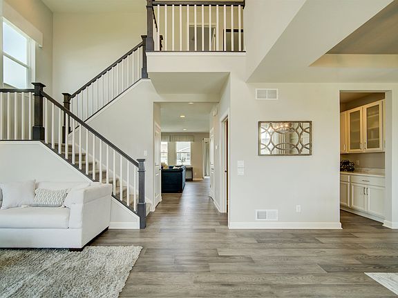 2nd image of 2781 Wayfair Cir
