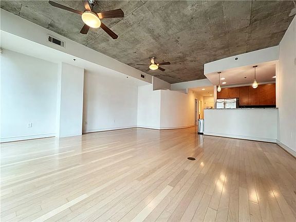 5th image of 950 W Peachtree St NW