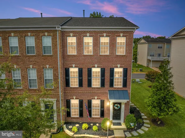 15864 Mackenzie Manor Dr, Haymarket, VA 20169